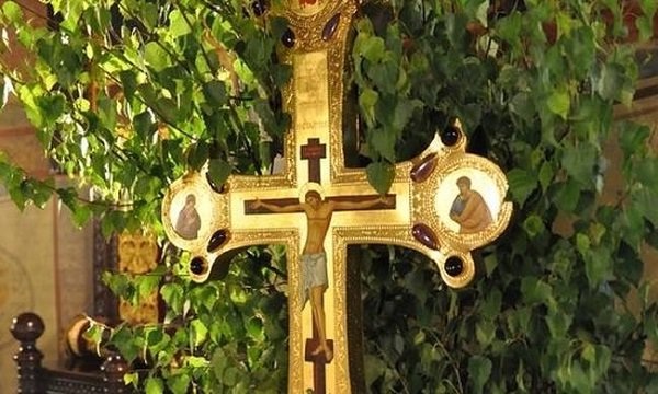 Η Ύψωση του Τιμίου Σταυρού: Μεγάλη Γιορτή της Ορθοδοξίας σήμερα 14 Σεπτεμβρίου