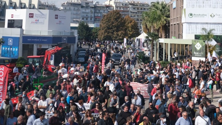 Θεσσαλονίκη: Συλλαλητήριο αγροτών έξω από την «29η Έκθεση Agrotica»