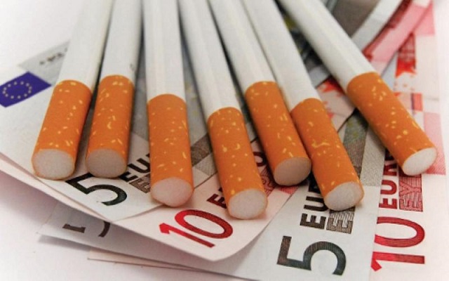 Θεσσαλονίκη: Λαθραία τσιγάρα πουλούσε 45χρονος σε κατάστημα ψιλικών