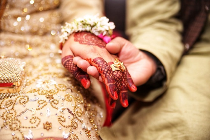 Ινδία: Συλλήψεις πάνω από 1.800 ανδρών για γάμους ανηλίκων κοριτσιών