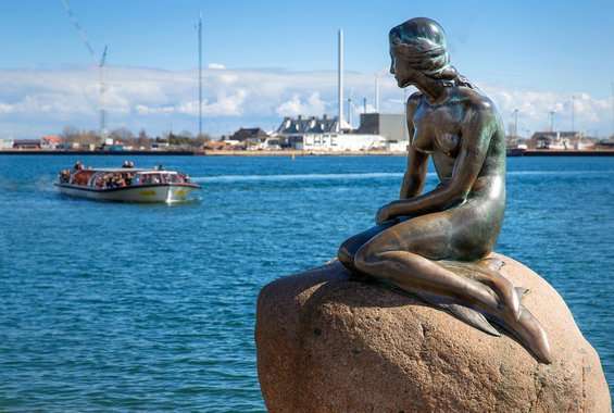 Δανία: Στόχος βανδαλισμού η μικρή γοργόνα της Κοπεγχάγης